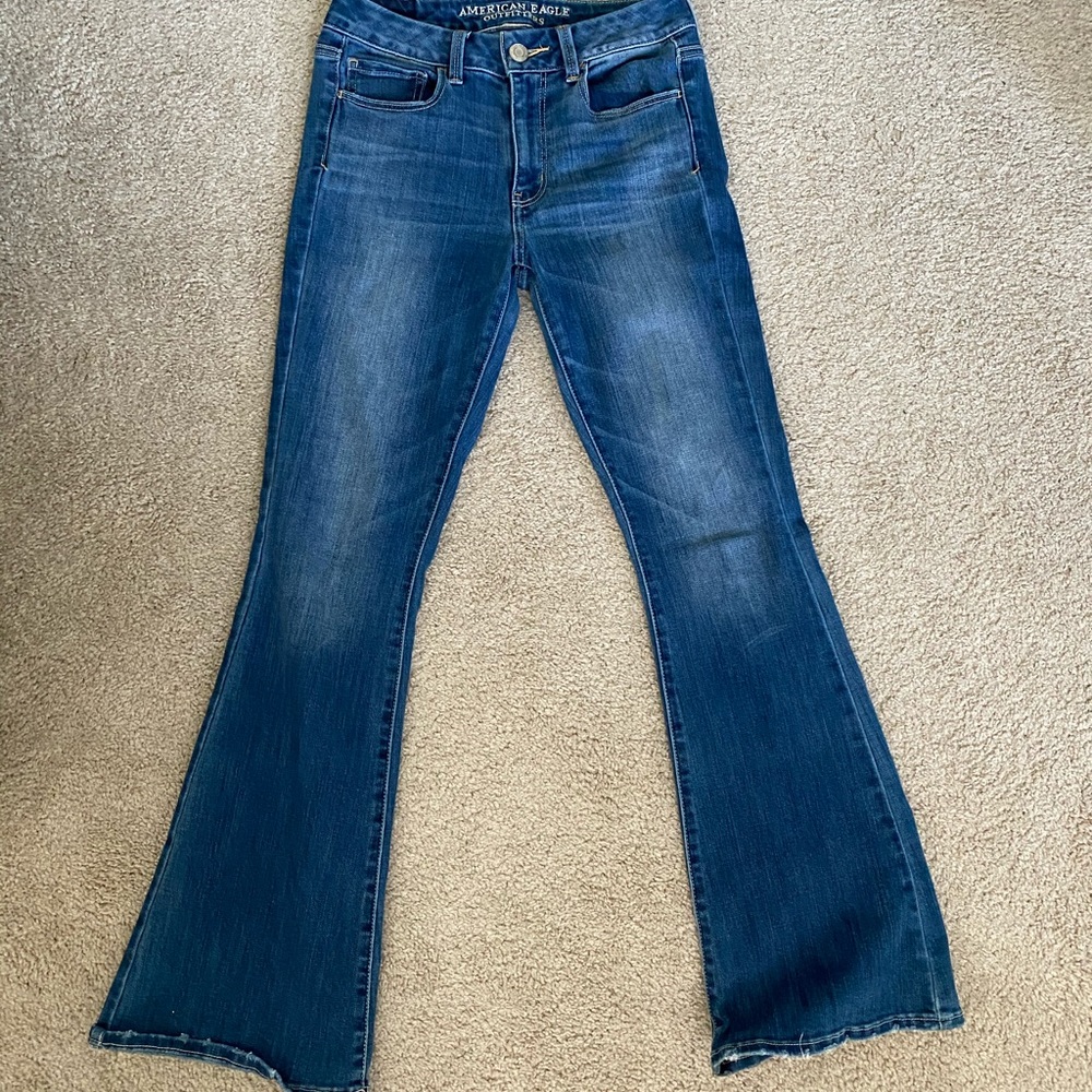 American Eagle Artist Jean